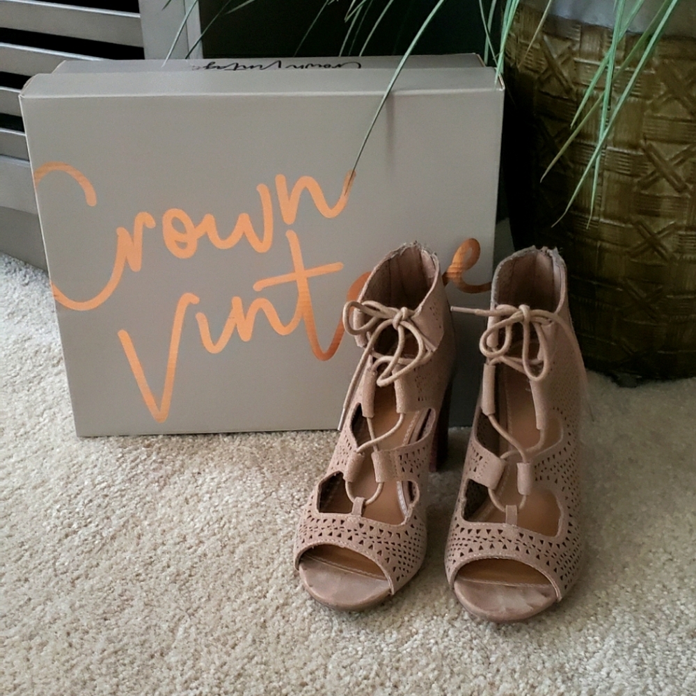 Crown Vintage Bootie Sandals, Size 7